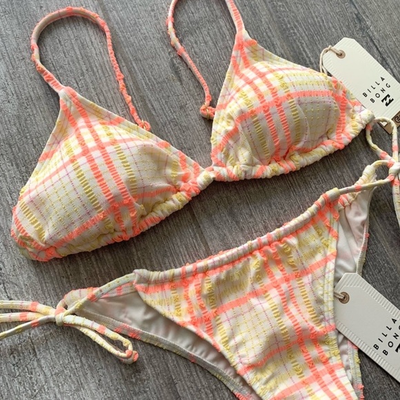 🔥🔥BILLABONG - PRETTY IN PLAID RUCHED HIKE SET🔥 - Picture 3 of 8